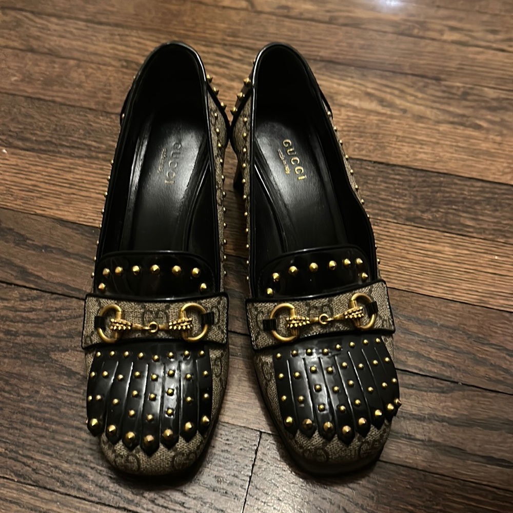 Gucci Beige/Black GG Supreme Canvas and Patent Leather Studded Fringe Loafer